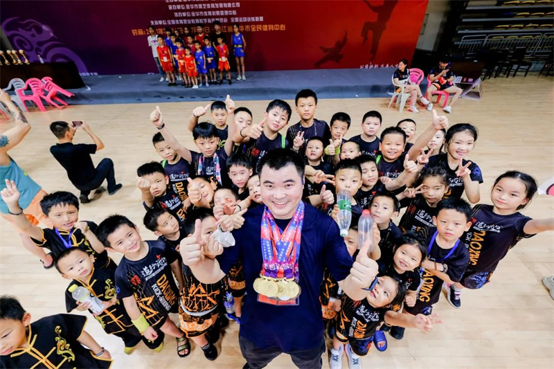 金牌15枚 银牌【9枚+2枚】铜牌10枚！道行武馆全国青少年武术散打精英赛战绩汇报